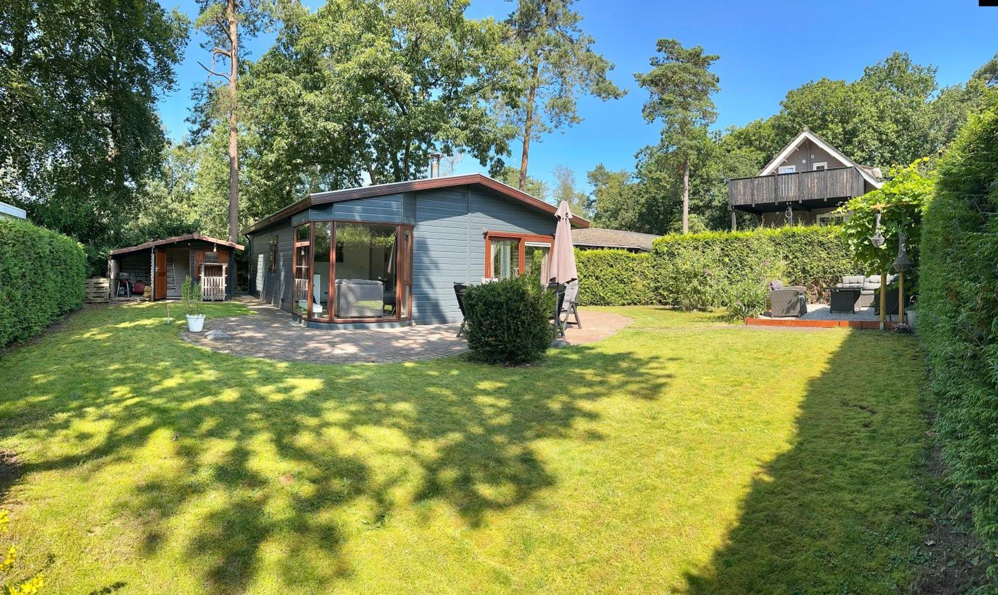 Dubbele Chalet Op Recreatiepark Topparken Op De Veluwe In Beekbergen Met Grote Vrije Tuin En Eigen Parkeerplaats ภายนอก รูปภาพ